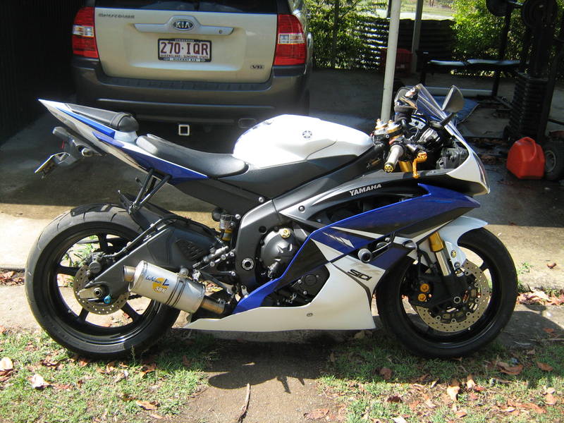 sport road bike - Brisbane Motorcycles