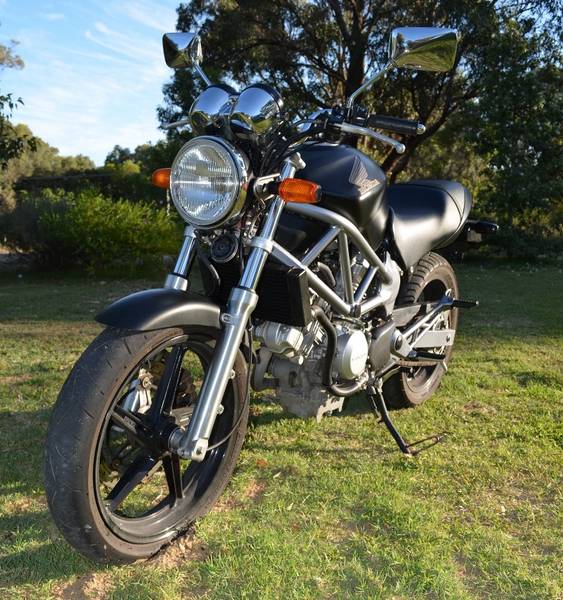 4,900 Honda VTR250 cc - Perth Motorcycles