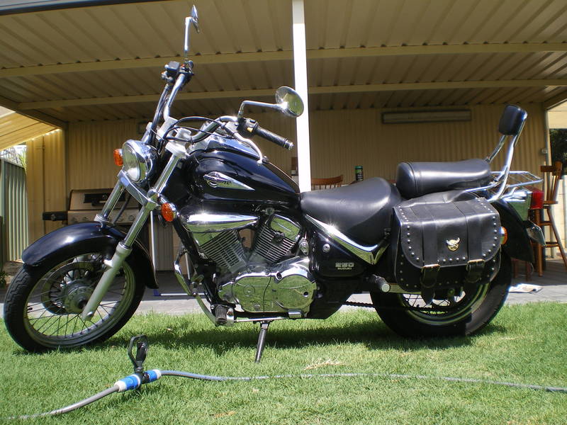 2006Suzuki Intruder (VL) 8000km. - Perth Motorcycles