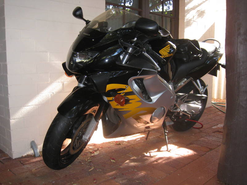 1999 Honda CBR600F $3,900 - Perth Motorcycles
