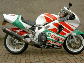 HONDA FIREBLADE - Aberdeen Motorcycles