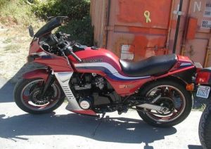 74,000 km Kawasaki 750cc - Kitchener Motorcycles