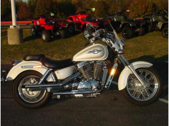 Shadow 1100 American Classic - Memphis Motorcycles