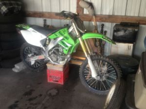 Excellent condition Kawasaki 250 cc - Sarnia Motorcycles