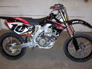 Sarnia Honda CRF450R $4,500 - Sarnia Motorcycles