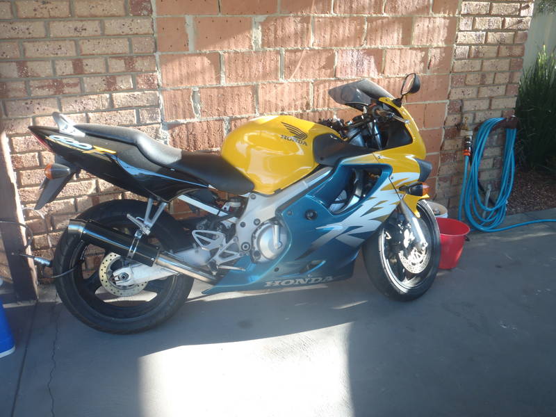 $4,000 Honda CBR 600F Kelmscott  - Perth Motorcycles