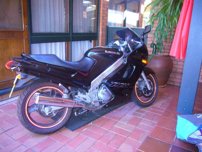 Kawasaki ZZR 250cc - Adelaide Motorcycles