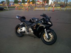 Honda CBR 600cc - Moncton Motorcycles