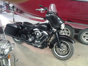 1990 black  Harley-Davidson - Regina Motorcycles