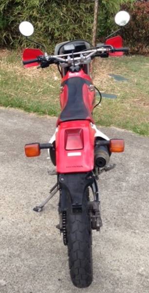 dirt bike Red XR250R  - Brisbane Motorcycles