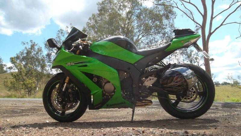 Ninja zx-10r 6800kms - Brisbane Motorcycles