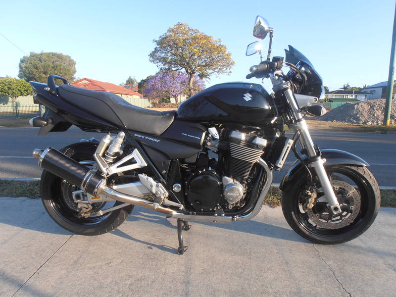 EXCELLENT  SUZUKI GSX 1400cc - Brisbane Motorcycles