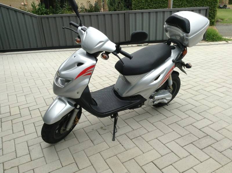 Monza 50cc scooter In good condition - Perth Motorcycles