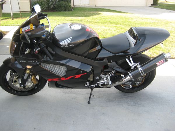  Honda RC51  2006 - Fresno Motorcycles