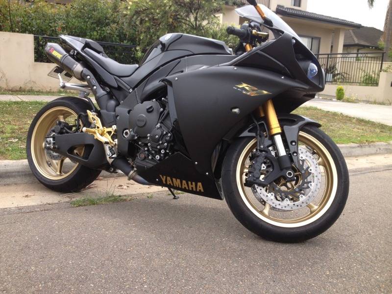 2010  Yamaha r1  - Sydney Motorcycles
