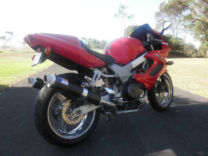 VTR 1000 firestorm - Brisbane Motorcycles