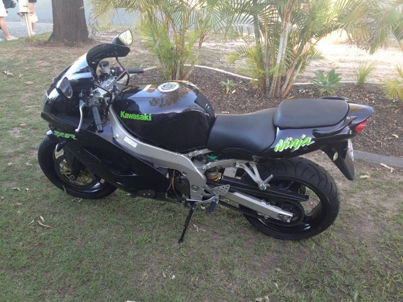 2001  Kawasaki Ninja ZX9  - Brisbane Motorcycles