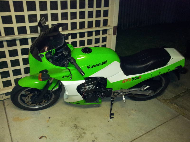 Kawasaki 900 Ninga in excellent condition - Perth Motorcycles