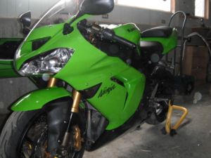 2004  ZX10R - Kamloops Motorcycles