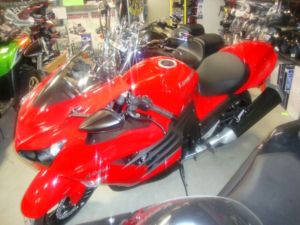  RED Kawasaki Ninja 1400cc - Brantford Motorcycles