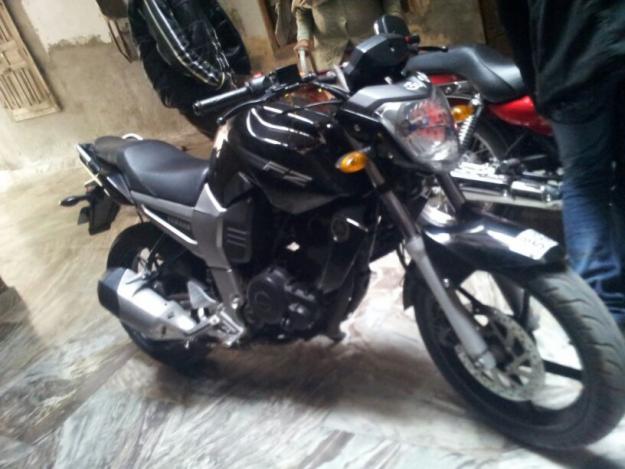 2011  fz 16  - Ludhiana Motorcycles