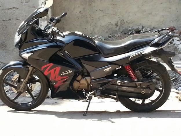 2011  karizma zmr - Mumbai Motorcycles