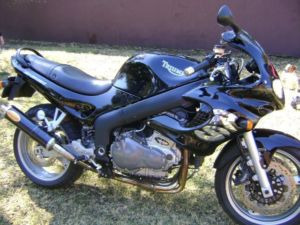 Triumph 955i RS 02 - Cape Town Motorcycles