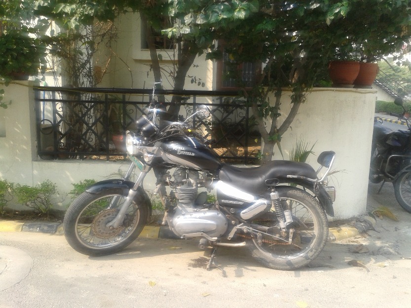 Thunderbird 350 - Delhi Motorcycles