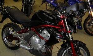Kawasaki bike er 6n  - Paarl Motorcycles