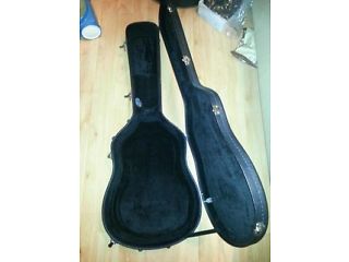 Universal black stagg acoustic guitar case - London Musical Instruments
