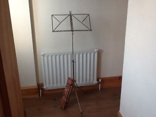 Music stand  - London Musical Instruments