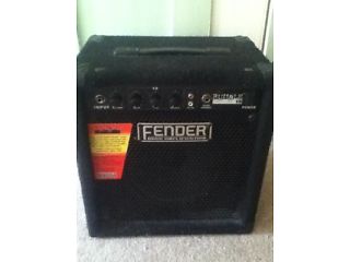 Good condition Fender Rumble Bass Combo - London Musical Instruments
