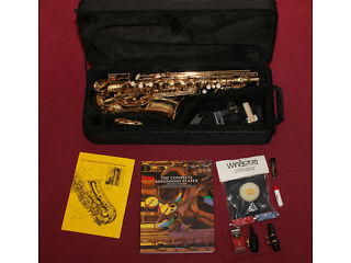 Excellent condition Alto sax with accessories  - London Musical Instruments