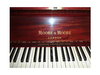 UPRIGHT PIANO MOORE - London Musical Instruments