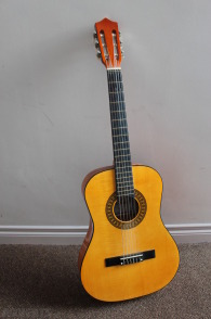 3/4 guitar - Dublin Musical Instruments