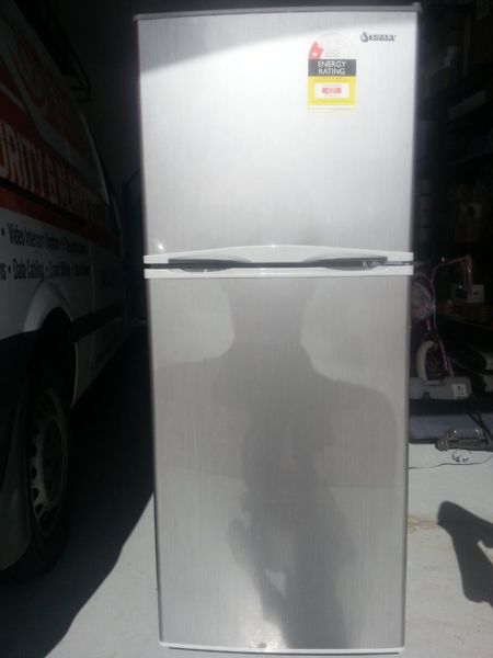 Fridge & Freezer 215L - Brisbane Home Appliances