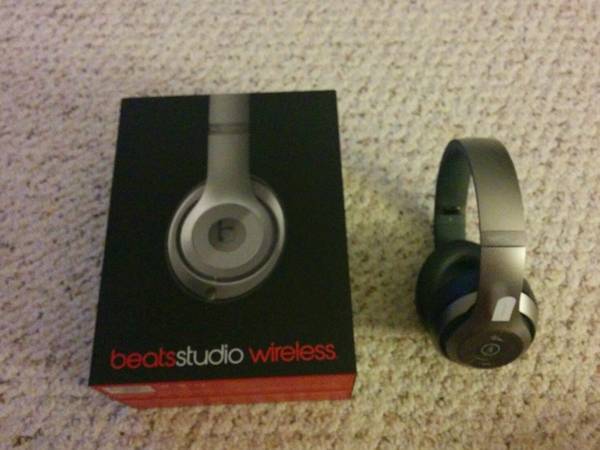 2014 Beats by Dr. Dre Studio Wireless Headphones Titanium Ltd Edition  - New York Electronics