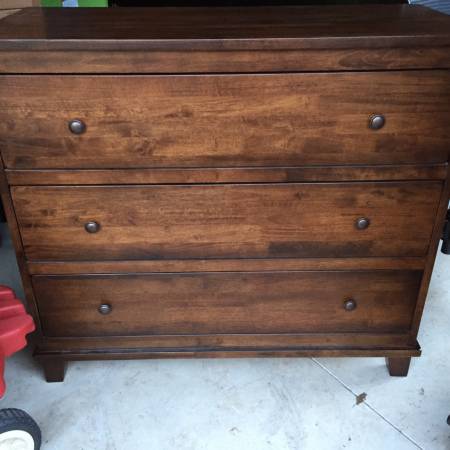 dresser - Chicago Furniture