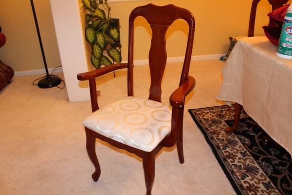 Elegant Dining Chair - Chicago Furniture