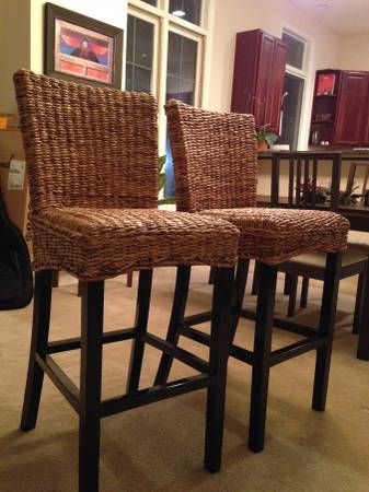 Wicker Bar Stools - great condition - Chicago Furniture