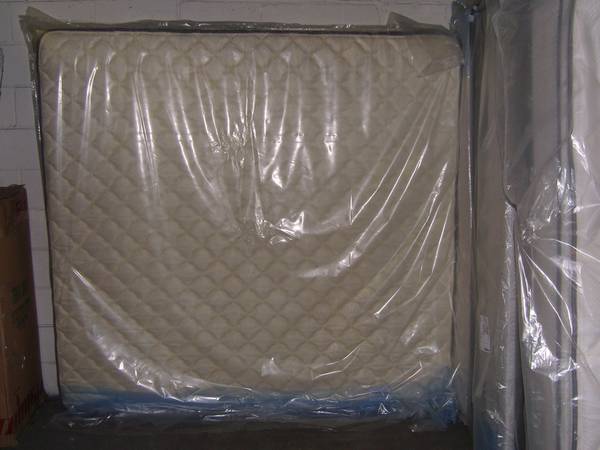 New AAA King Pillowtop Mattress Set with Box Spring - Chicago Furniture