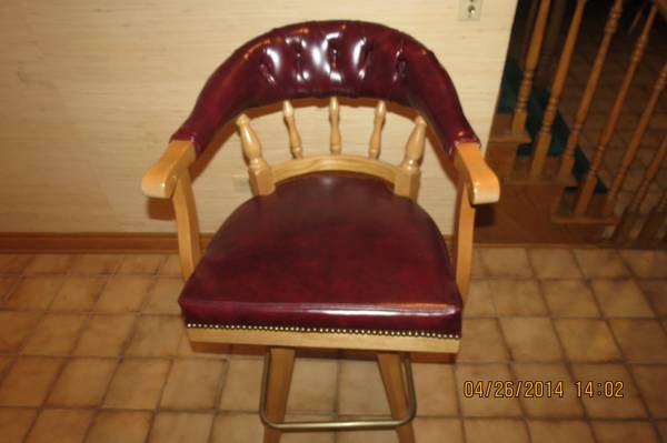 Set of 4 bar chairs  - Chicago Furniture