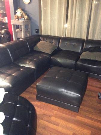 Black leather couch - Chicago Furniture