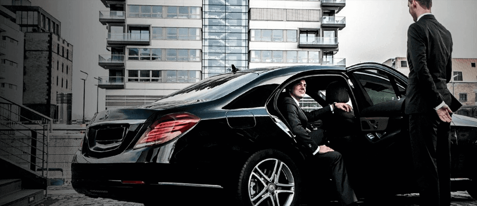 Professional Chauffeur service to Hire within your budget - London Other