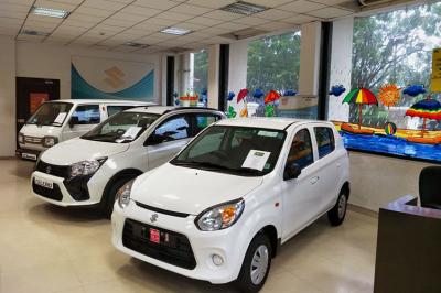 Arena Showroom Shenbaka Cars Madagadipet Central Pondicherry - Other New Cars