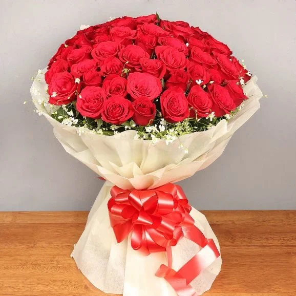 Send Flowers to Pune Blossom Your Bonds with OyeGifts - Delhi Other