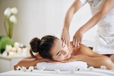 Experience Several Healing Benefits by Opting for Neck and Shoulders Massage - Melbourne Other
