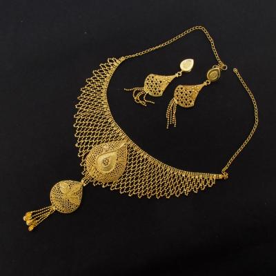 Layered Gold Necklace Set