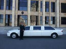 Looking for Luxury Limo Service in Palm Beach? - Other Professional Services