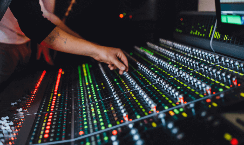 Top Sound Engineering Courses in India by AudioTech Academy  - Kolkata Tutoring, Lessons